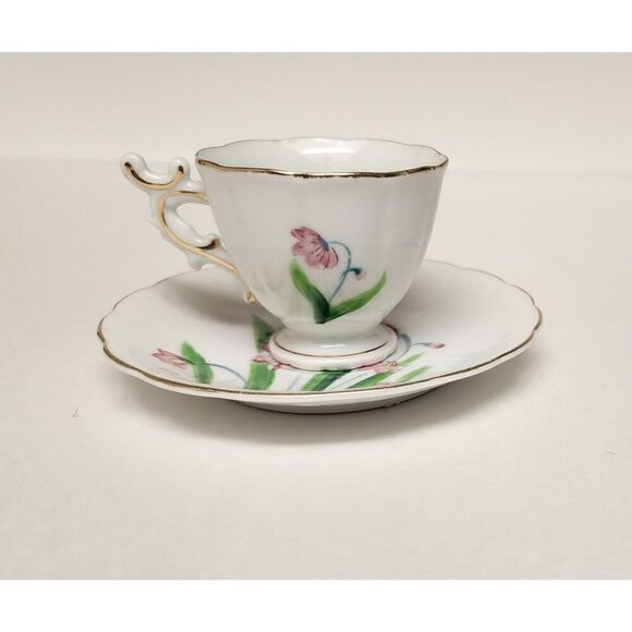 Vintage Lilies Demi Japan Fancy Handle Floral Porcelain Mini Teacup & Saucer - Picture 3 of 5